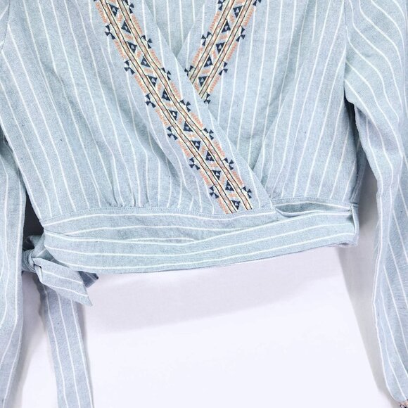 Miss Me Embroidered Linen Wrap Top Size Large Striped Crop Waist Tie Chambray - Picture 13 of 16